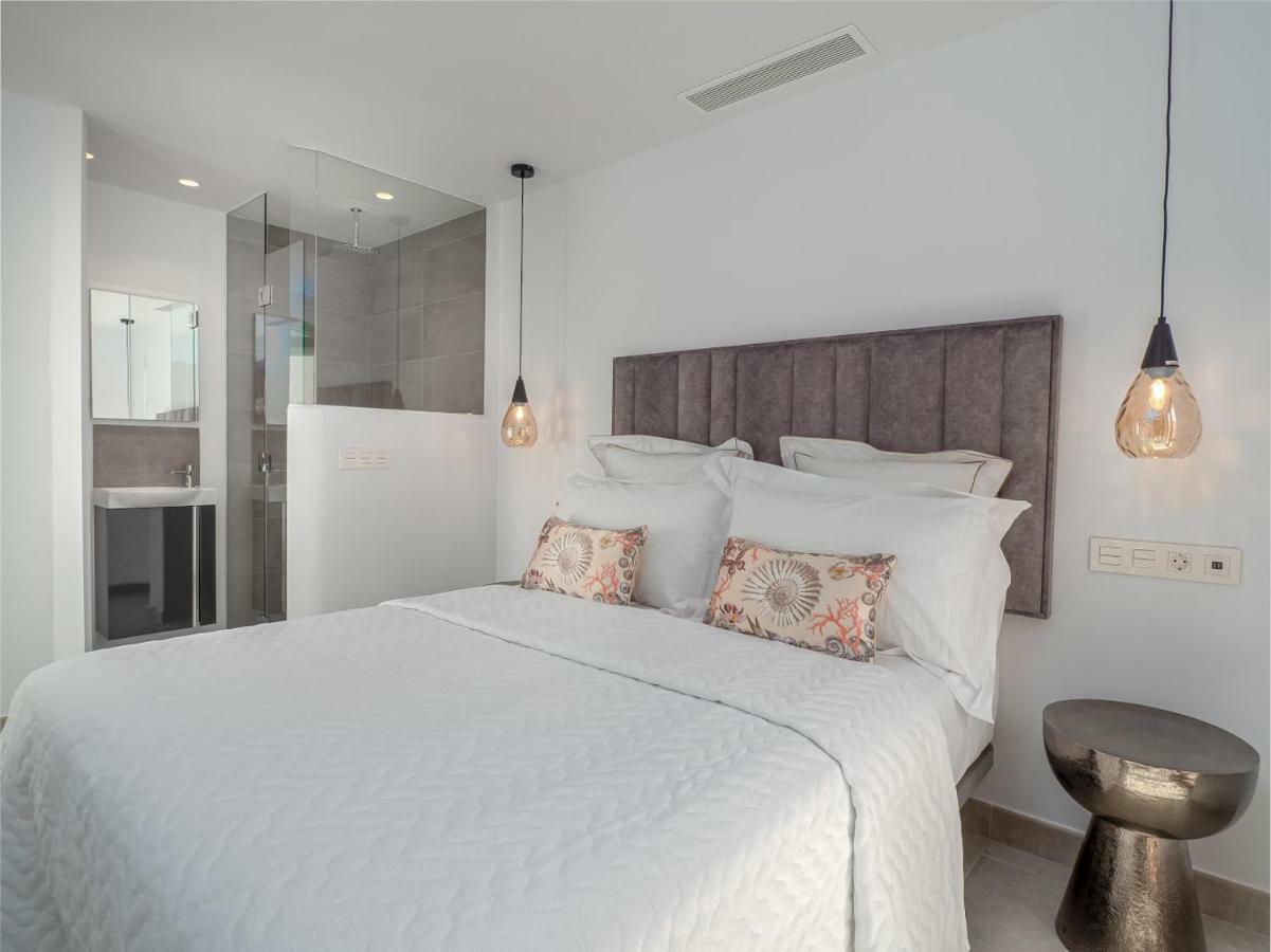 Вилла Marbella Old Town : Luxury Townhouse Экстерьер фото